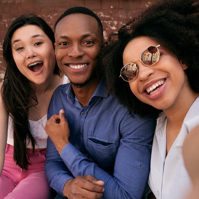 Photo illustration of friends for the "I Am Strong" section of HealthyU at Nashville Cares.